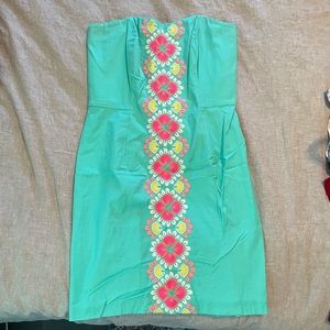 Vineyard Vines strapless dress EUC.